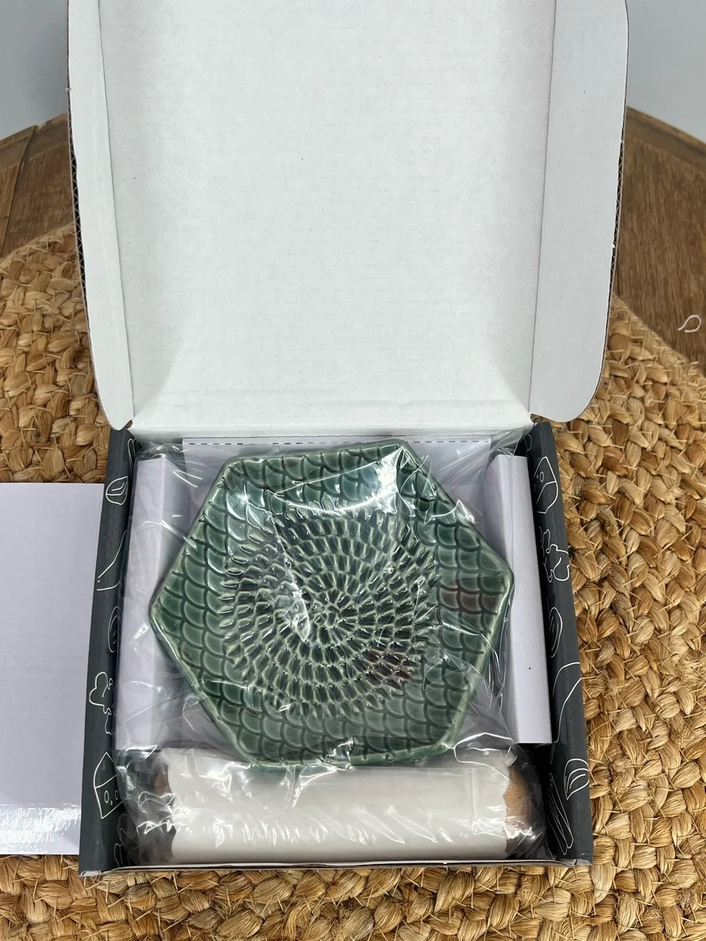 The Grate Plate. Grates garlic,ginger, hard cheese, nutmeg+ more. NIB